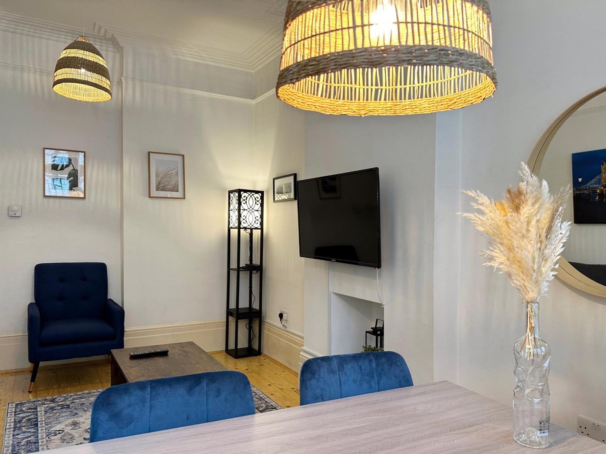 런던 Oliver'S Place In Holborn - 2 Double Beds, 1 Sofa Bed, Great Location 아파트 외부 사진